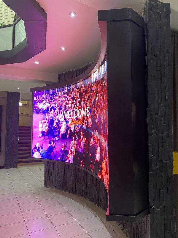 OEM Ekran LED dla wydarzeń w pomieszczeniach P2 P2.5 P3 Do sali konferencyjnej