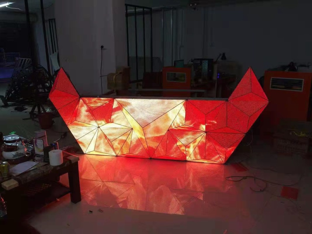 P2 P2.5 P3.91 Innowacyjna technologia ekranu, biurko LED w kolorze RGB